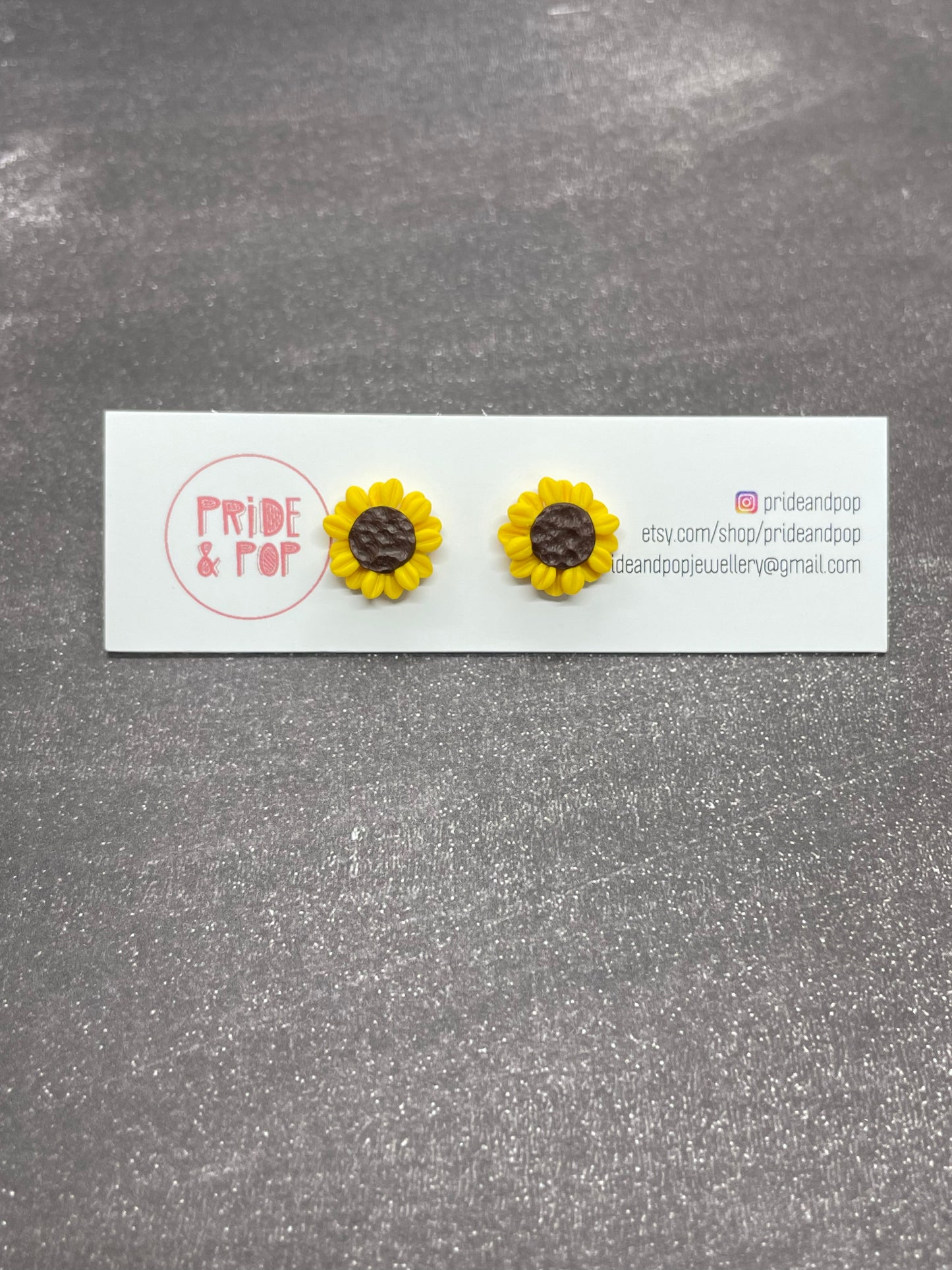 Sunflower studs